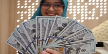 Rupiah Ambruk, Dolar AS Kini Sentuh Rp18.000