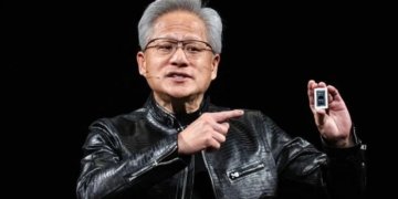 Jensen Huang, kepala eksekutif Nvidia Corp, mempresentasikan Superchip RTX Spark di konferensi Nvidia GTC.