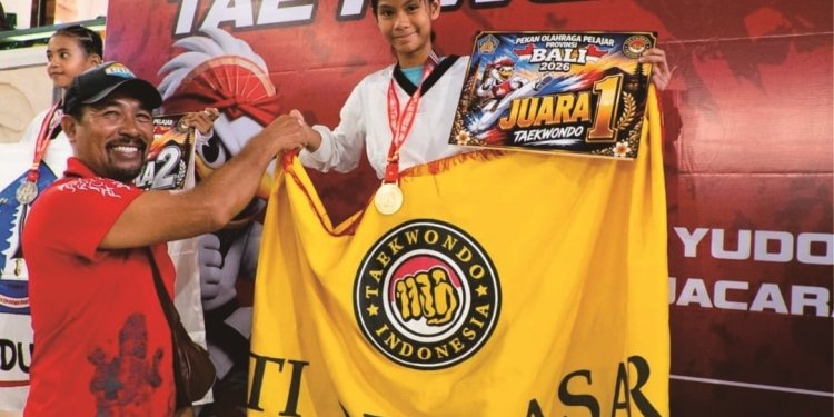 ADELIA ZALFA RAFANNISA (SDN 24 Dauh Puri Denpasar) – Juara 1 (Emas) Kategori Kyorugi (Fight) SD Putri Under 37 kg