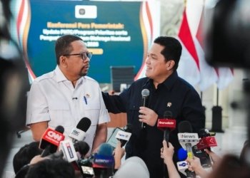 Menpora Erick Thohir didampingi Kepala Bakom RI Muhammad Qodari