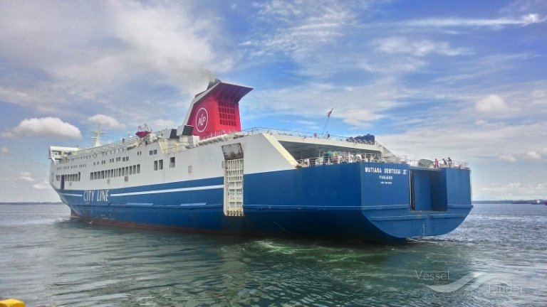 KMP Mutiara Sentosa 2 Sebelum Terbakar