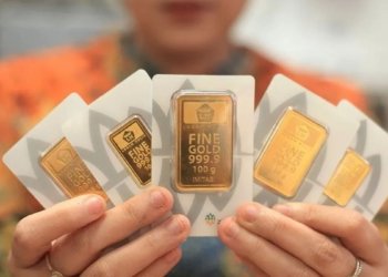 Harga Emas Antam Turun